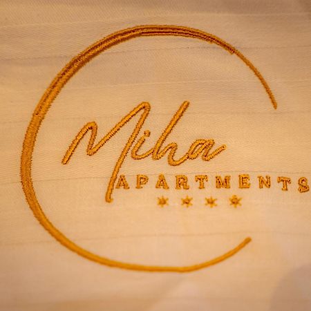 Miha Luxury Apartment Belgrad Exteriör bild